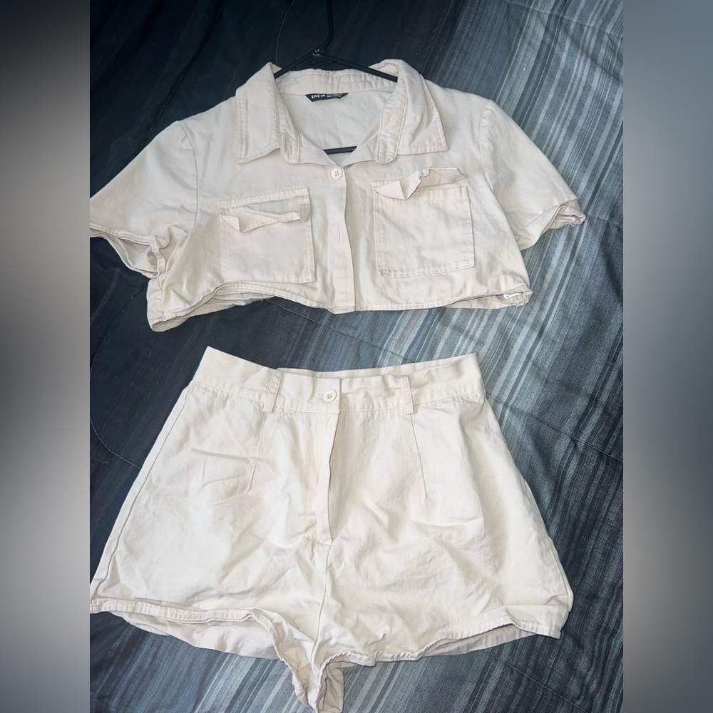Two piece set